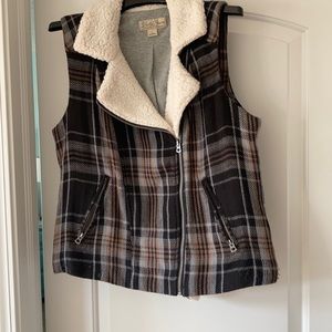 Lucky Brand zippered vest